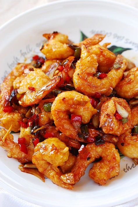 Sweet and Spicy Shrimp Korean Bapsang, Sweet And Spicy Shrimp, Sweet And Spicy Sauce, Korean Dishes, Spicy Shrimp, Shrimp Dishes, Fried Shrimp, Chinese Dishes, Spicy Sauce