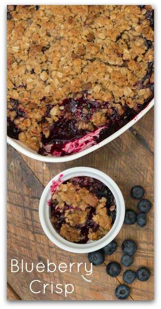 Easy Blueberry Crisp is the easiest dessert ever and SO delicious! Even a child can do it! And they should! #blueberries #blueberrycrisp #easiestdessertever Easy Blueberry Crisp, Blueberry Crisp Recipe, Blueberry Desserts Recipes, Blueberry Cobbler Recipes, Blueberry Crisp, Blueberry Desserts, Blueberry Crumble, Dessert Simple, Blueberry Cobbler