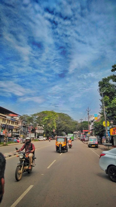 Kottayam Aesthetic, Kottayam Town, Best Love Photos, Mad Boy, Nature Village, Chicos Aesthetic, Street Photography People, Camera Logos Design, Snapchat Filters Selfie