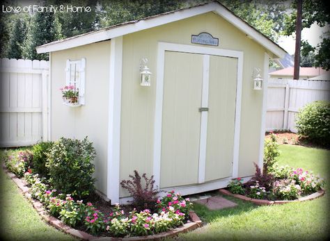 Love Of Family & Home: Easy DIY Shutters for the Shed... Storage Shed Makeover, Painted Shed, Shed Landscaping, Shed Makeover, Backyard Storage Sheds, Shed Decor, Wood Storage Sheds, Love Of Family, Diy Shutters