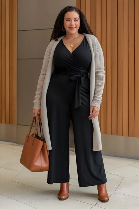 Comfortable Business Casual Outfits Plus Size, Plus Size Professional Wardrobe, Teacher Interview Outfit Plus Size, Chiropractor Outfit Women, Over 40 Outfits Plus Size, Work Outfits Women Big Belly, Elevated Casual Plus Size, Business Casual Interview Outfit Woman Winter, Womens Plus Size Business Casual Outfits