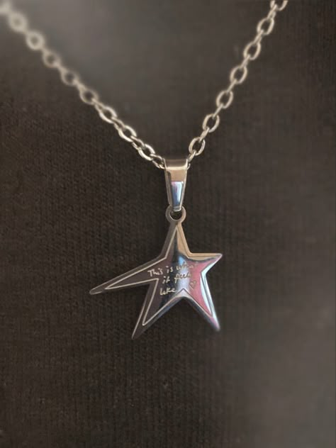 this is what it feels like Cute Star Necklaces, This Is What It Feels Like, Gracie Abrams Necklace, This Is What It Feels Like Aesthetic, Stargirl Jewelry, Gracie Abrams Star, Gracie Abrams Core, Wishlist Idea, Stars Accessories