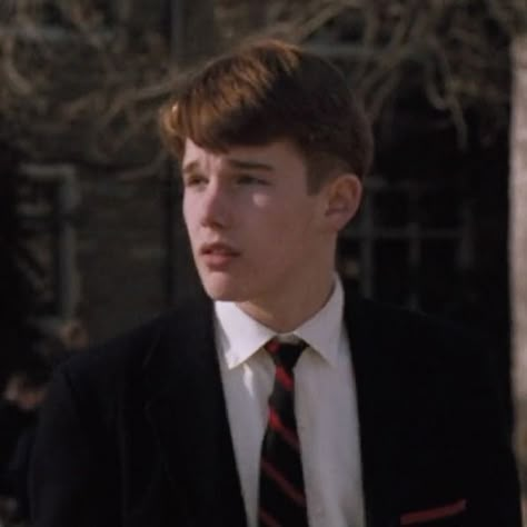 Dead Poets Society (1989) Todd Anderson Icon, Todd Anderson, Society 1989, The Dead Poets Society, Neil Perry, Dead Poet Society, O Captain My Captain, Ethan Hawke, Oh Captain My Captain