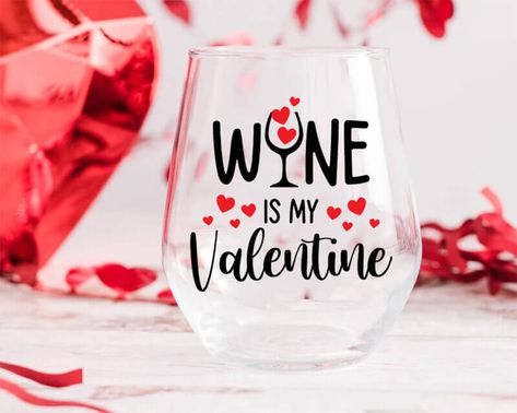 valentine cricut gifts, valentines day svg Valentines Day Gift Baskets, Valentines Vinyl Ideas, Valentine Gifts Diy, Diy For Him, Cricut Valentine Ideas, Cricut Valentines Projects, Horse Valentine, Valentines Day Wine, Valentine's Day Gift Baskets