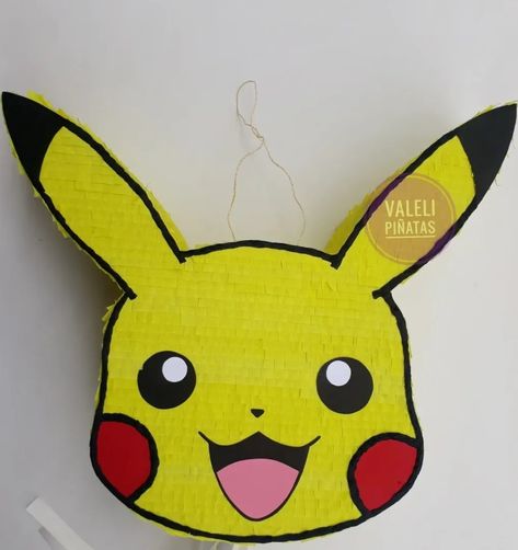 Pikachu Pinata, Pokemon Pinata, Pokemon Party Decorations, Pokemon Themed Party, Pokemon Diy, Piñata Ideas, Diy Pinata, Pokemon Birthday Party, Pokemon Party