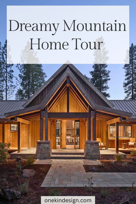 This Montana lodge-inspired mountain home was designed by JHL Design together with CD Redding Construction, surrounded by ponderosa pine trees in Central Oregon’s Black Butte Ranch. Inside, you will find 4,600 square feet of living space with an open floor plan that provides a modern feel while the wood finishes and earth tones provide warmth and relaxation. Montana Lodge, Blogger Inspiration, Ponderosa Pine, Central Oregon, Mountain Retreat, Mountain Home, Cozy Cabin, Eclectic Home, Pine Trees