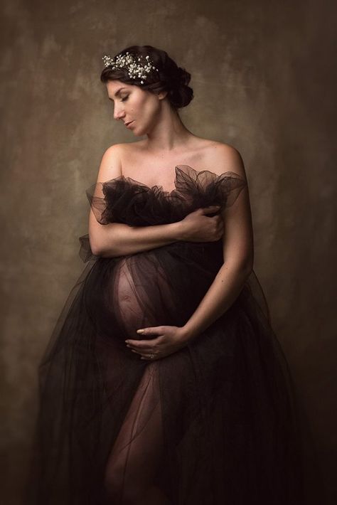 grace Ideas For Photography, Maternity Photography Studio, Maternity Studio, Maternity Photoshoot Poses, Maternity Inspiration, Maternity Gown, Maternity Photography Poses, Photography Maternity, Maternity Poses