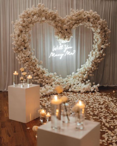 She said YES 💍🤍🥂 Book your next celebration with us! Submit an inquiry at events-that-sparkle.com Couple: @teexmonet @meekn_humble4 Proposal Planner: @events.that.sparkle Photo/Video: @dakadavid_ @d_baconboy @aloveexperience Heart Wall: @atlantaflowerwalls Single Bud Vases: @transcend_designs Champagne Cart: @nipsandsipsmobilebar Charcuterie: @thegrazing.company Pedestals: @partyrentalsatl #btsevent #atlantaeventplanner #atlantaproposalplanner #eventplannerlife #atleventplanner #engage... Engagement Set Up Ideas At Home, Intimate Engagement Party, Diy Engagement Decorations, Champagne Cart, Engagement Surprise, Intimate Engagement, Proposal Planning, She Said Yes, Engagement Decorations