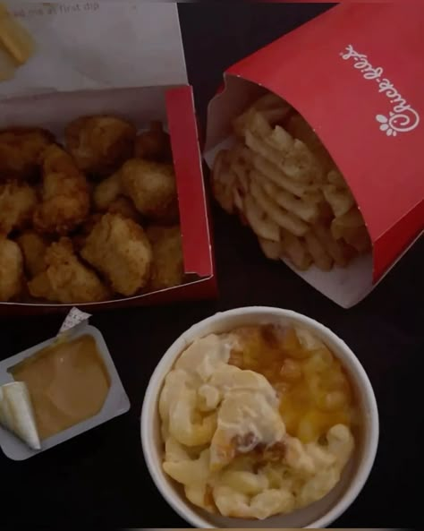 Chickfila Aesthetic, Chickfila Sauce, Best Fast Food, Food Shapes, Junk Food Snacks, Food Babe, Food Therapy, Yummy Comfort Food, Food Drinks Dessert