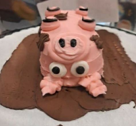 Critter Cupcakes, Cupcake Critters, Modeling Chocolate Figures, Chocolate Figures, Log Cakes, Piggy Party, Novelty Cupcakes, Round Birthday Cakes, Everyday Cakes