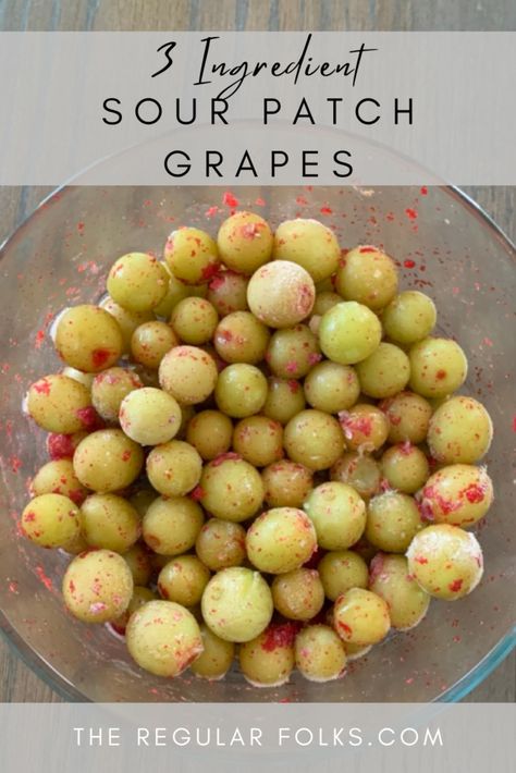 Sourpatch Grapes Tiktok, Grapes Sour Patch, Sour Grapes Recipe, Green Grape Recipes, Grape Recipes Ideas, Green Grapes Recipes, Tiktok Snacks, Macros Diet Recipes, Sour Patch Grapes