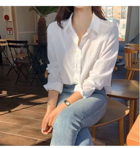 White Polo Outfit Women Long Sleeve And Jeans, Long Sleeve Polo Outfit Women's Korean, White Shirt Office Outfit Women, Long Sleeve Bottom Up Shirt Outfit, White Shirt Black Jeans Outfit Women, Long Sleeves Outfit Polo, Plain White Shirt Outfit, Korean Shirt Outfit Women, White Polo Long Sleeves Outfit