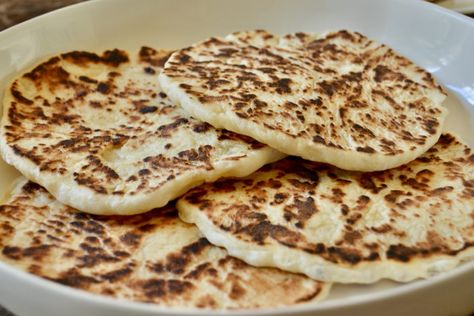 Copycat Olga Bread {and Snackers!} - Becky's Recipe Box Olga Bread Recipe, Olga Bread, Breakfast Sides Dishes, Homemade Pita Bread, Pita Bread Recipe, Breakfast Sides, Dutch Oven Bread, Bread Soft, Italian Comfort Food