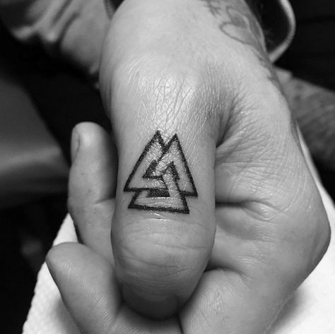 🔺Want Valknut Tattoo Ideas? Here Are The Top 50 Best Valknut Tattoos Men Finger Tattoos, Valknut Tattoo, Runes Tattoo, Viking Tattoos For Men, Traditional Viking Tattoos, Herren Hand Tattoos, Thumb Tattoos, Viking Tattoo Symbol, Small Finger Tattoos