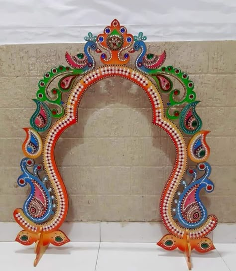 Prabhavali Design Sketch, Hindola Decoration Ideas Swaminarayan, Sinhasan Design, Prabhavali Design, Wooden Decoration Ideas, Eco Friendly Ganpati Decoration, Thermocol Craft, Ganpati Decor, Kundan Rangoli