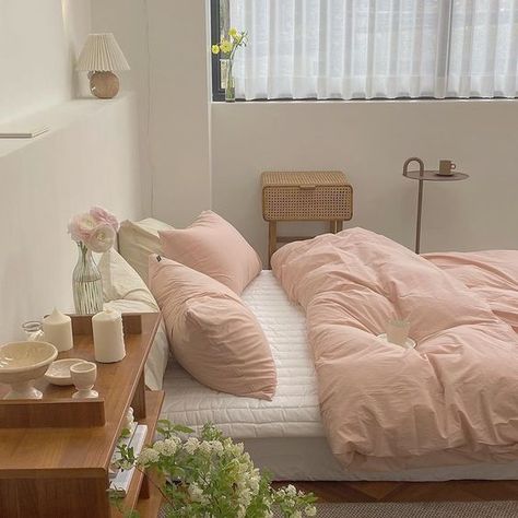 Pastel Room, Minimalist Room, Aesthetic Rooms, In The Room, Small Room, Apartment Inspiration, Cozy Room, Room Inspiration Bedroom, Room Ideas Bedroom