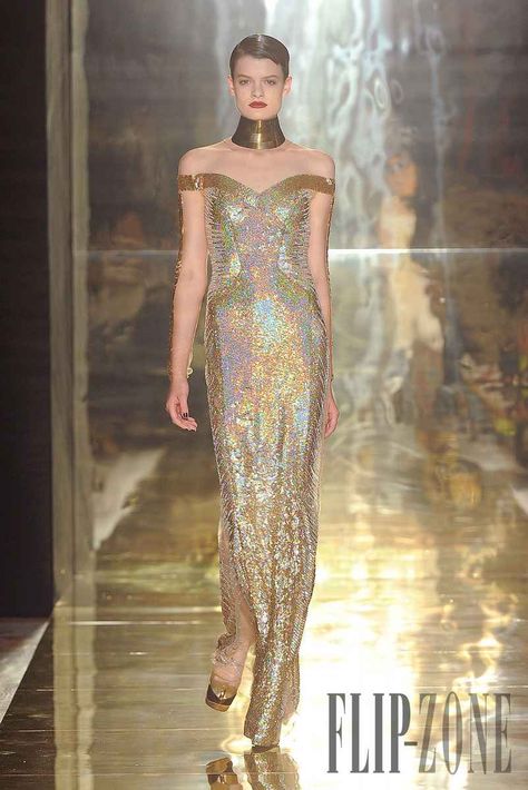 Georges Chakra Fall-winter 2012-2013 - Couture Georges Chakra, Fashion Show Images, Live Fashion, Magazine Photography, Vogue Paris, Gold Fashion, Large Fashion, Beautiful Gowns, Mermaid Formal Dress