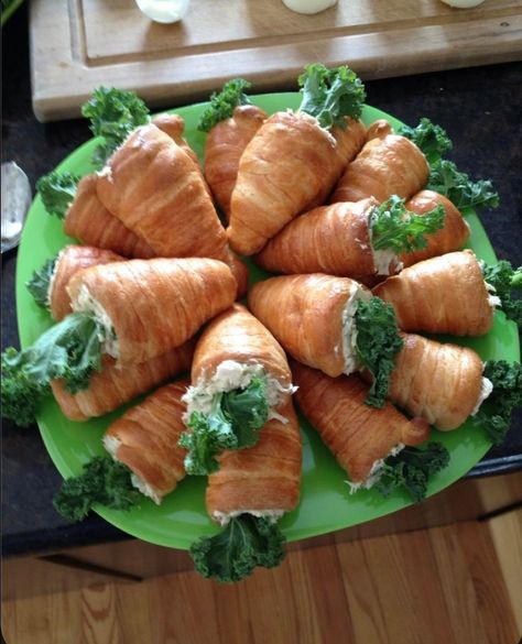 Crescent Roll Chicken, Easter Kids Food, Chicken Carrots, Easter Party Food, Easter Appetizers, Easter Lunch, Easter Snacks, Easter Sweets, Easter Breakfast