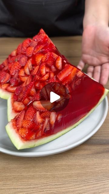 This is the most delicious dessert you will ever see.  #dessert #delicious #food | Instagram Fruit Salad Desert, Spring Fruit Desserts, Jelly And Fruit Desserts, Watermelon Dessert Ideas, Summer Deserts Ideas Easy, Watermelon Filled With Fruit And Jello, Fruit Filled Watermelon With Gelatin, Desert Display, Jello Deserts