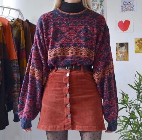 Worst Outfits, Peachy Aesthetic, Looks Hippie, Look 80s, Big Sweater, Mode Hippie, Vest Outfit, Sweater Outfit, Mode Inspo