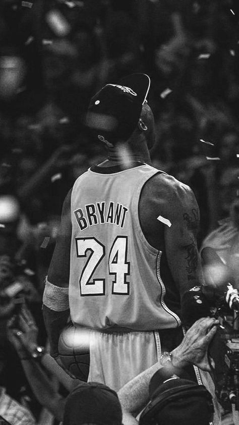 Coldest Photos, Nba Wallpapers Stephen Curry, Cool Basketball Wallpapers, Mvp Basketball, Kobe Lebron, Kobe Bryant Nba, Tupac Pictures, Kobe Bryant Pictures, Cool Nike Wallpapers