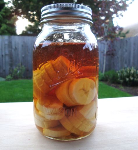 Infused Bourbon, Moonshine Recipe, Bourbon Recipes, Homemade Alcohol, Cocktail Mixology, Homemade Liquor, Liquor Recipes, Moonshine Recipes, Liqueurs Recipes