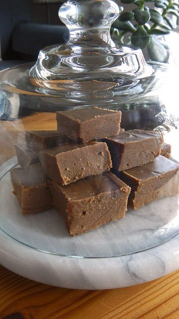 Mocha Latte Fudge 19 Cappuccino Fudge Recipe, Mocha Fudge Recipes, Cappuccino Fudge, Coffee Fudge Recipes, Coffee Fudge, Mocha Fudge, Making Candy, Mocha Frappe, Oh Fudge