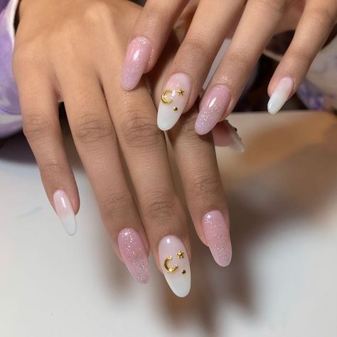 Sailormoon Nail Design, Moon Theme Nails, White Witch Nails, Sailor Moon Themed Nails, Milky White And Pink Nails, Sailor Moon Nails Design, Moon Nails Design, Uñas Sailor Moon, Sailor Moon Nail Art