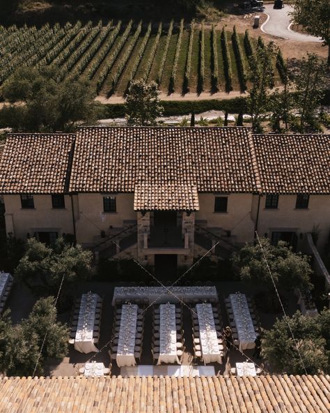 Leila and Arash’s vineyard wedding in California. This location had us feeling as though we were under the Tuscan sun! Planning @palmandpineevents Venue & Catering @monserateweddings @monseratewinery Photographer @laurenalatriste Videography @exosweddings Specialty Rentals @adorefolklore @catalogatelier Florist @jlfloralboutique Drummer @Marckhoory Photobooth @breezephotobooth Dance Floor & Tables @2createdesigns Cake @eleganceondisplaybakery Sofreh & Tea Table @evantana.planning Beauty @b... Wedding Cake Displays, Floor Tables, Table Linens Wedding, Elegant Color Schemes, Wedding Decor Indoor, Cocktail Hour Decor, Cake Displays, Old Money Wedding, Table Settings Wedding