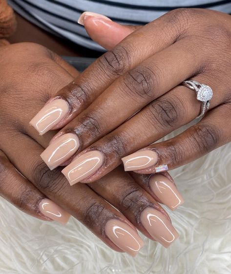 Best Winter Nail Colors, Winter Nail Color, Nail Colors For Dark Skin, Dark Skin Nail Color, Winter Nail Colors, Nail Polish Colors Winter, Neutral Nail Designs, Winter Nail Polish, Neutral Nail Color