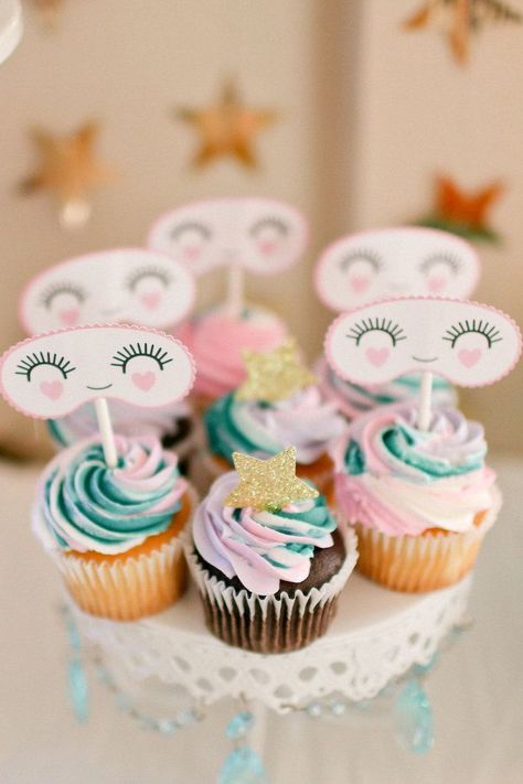 Slumber Party Cupcake Ideas, Pajama Party Cupcakes, Sweet Dreams Birthday Party, Slumber Party Cupcakes, Pyjama Party Cake Ideas, Spa Birthday Party Cupcakes, Sleepover Cupcakes Ideas, Spa Party Cupcake Ideas, Spa Birthday Cupcakes