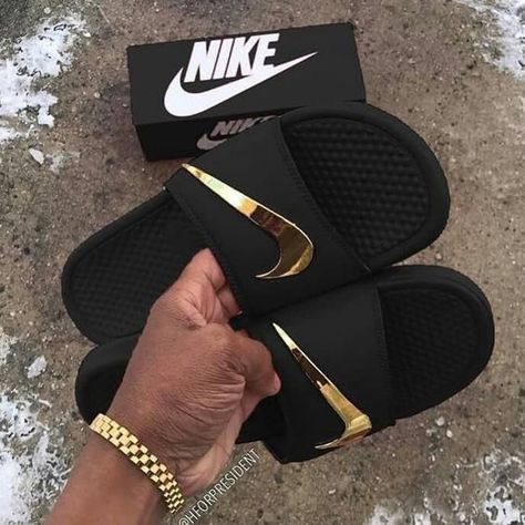 Nike Slides 🔥🤩 1,2,3,4 or 5?? - (Follow me @1thaj) Sneaker Quotes, Spring Footwear, Sneakers Aesthetic, Heels Ideas, Sneakers Sketch, Nike Slippers, Footwear Heels, Formal Shoe, True Spring