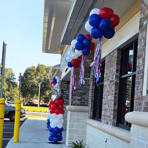 Another beautiful balloon build for @campususacu ’s Grand Opening!!! 🎈 In red, white, and blue, we’ve given the event a burst of color and excitement. Thank you for always trusting us to make your event POP! Swipe to see the magic unfold, and don’t forget to follow us for more stunning balloon creations. 🇺🇸 🎉 🎈 #CampusUSAGrandOpening #BalloonArt #EventDecor #RedWhiteBlue Veterans Day Balloon Decorations, Grand Opening Balloon Decor, Balloon Creations, Student Council, Balloon Art, Grand Opening, Balloon Decorations, Red White And Blue, Red White Blue