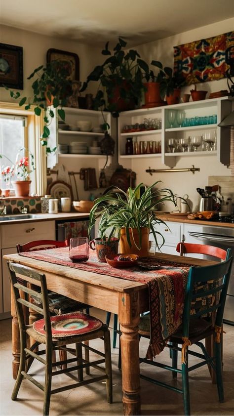 Cozy Boho Kitchen Ideas, Modern And Vintage Kitchen, Colourful Boho Kitchen, Cottage Boho Kitchen, Contemporary Boho Kitchen, Retro Kitchen Decor Ideas, Vintage Cozy Kitchen, Bohemian Cottage Decor Ideas, Kitchen Decor Rental