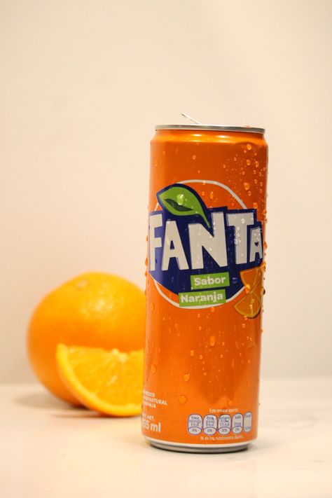 Soft Drinks Photography, Fanta Aesthetic, Drink Ads, Movement Photography, Fanta Orange, Cute Home Screen Wallpaper, Cute Home Screens, Fanta Can, Carbonated Drinks