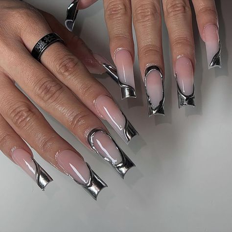 Grey Nails Chrome, Silver Acrylic Nails, Everyday Nails, Rave Nails, Grey Acrylic Nails, Concert Nails, Bunny Nails, Chrome Nails Designs, Drip Nails