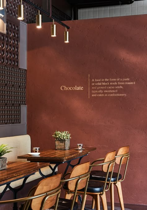 Chocolate Store Design, Chocolate Walls, Factory Interior, Bakery Interior, Chocolate Stores, Interior Design Contemporary, Fusion Restaurant, Coco Republic, Coffee Store