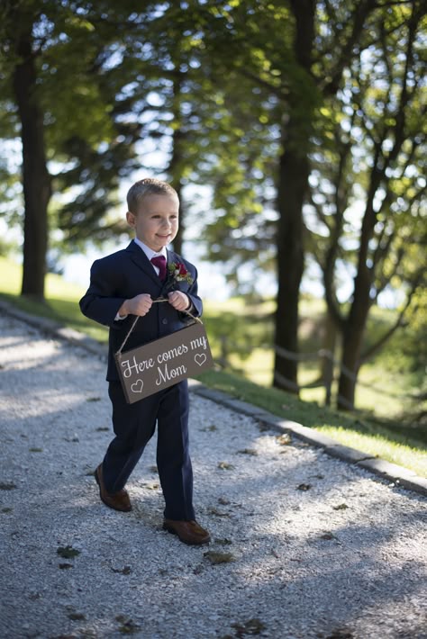 Son in wedding procession "Here Comes My Mom" sign, Sign for son of the bride Here Comes My Mommy Sign Wedding, Wedding With Son The Bride, Signs For Son To Carry At Wedding, Sons At Wedding, Mom Son Wedding Pictures, Wedding With Step Son, Son Walking Mom Down Aisle Wedding Day, Son Of Bride Wedding Ideas, Single Mom Wedding Ideas