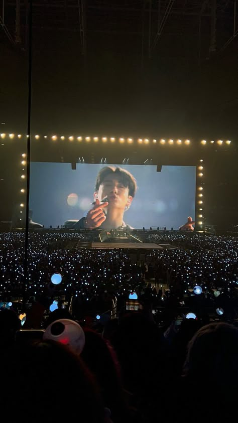 Jungkook Wallpaper Concert, Jungkook Concert Aesthetic, Jungkook Concert Wallpaper, Jeon Jeongguk Wallpaper, Jungkook Concert Pics, Are You Sure, Jungkook Concert Photos, Bts Concert Wallpaper, Jungkook Concert