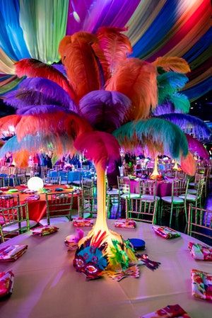 South American Themed Party, Carnaval Food Ideas, Brazilian Themed Party, Carnival In Rio, Rio Carnival Decorations, Brazilian Decor, Brazilian Party Decorations, Rio Carnival Theme Party Decorations, Caribbean Carnival Theme Party