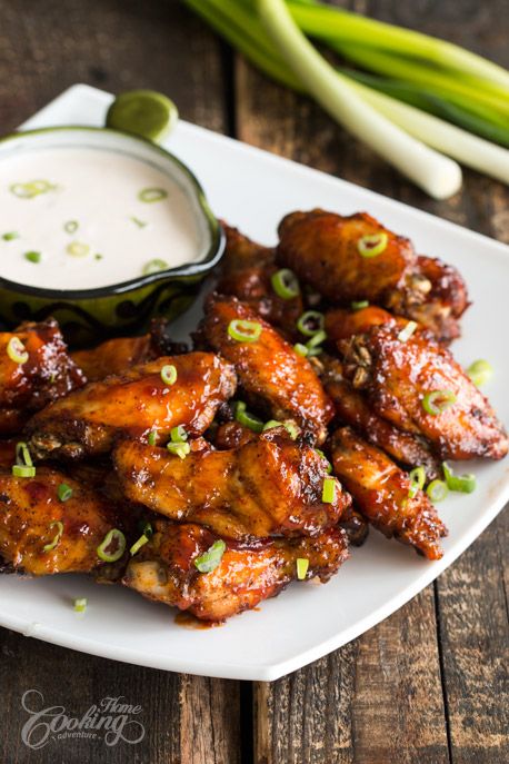 Chickenwings Bbq, Sweet And Spicy Chicken Wings, Spicy Chicken Wings Recipe, Apricot Glazed Chicken, Grilled Chicken Wings Recipe, Oven Bbq Chicken, Honey Chicken Wings, Sticky Chicken Wings, Barbecue Chicken Wings