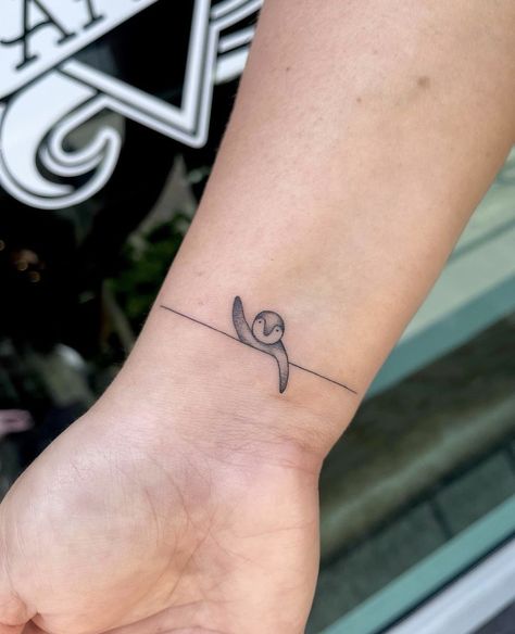 amanda - penguin | tattoo ideas by  Nathanial Ripley Penguin Line Tattoo, Penguin Tattoo Ideas, Small And Simple Tattoos, Art Tattoo Ideas, Florida Tattoos, Penguin Tattoo, One Line Tattoo, Line Tattoo, Tattoo Trends