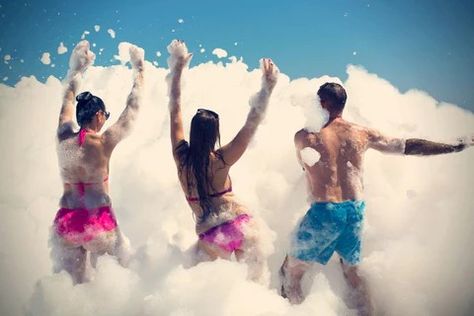 Foam Party Ideas & Themes for an Exciting Event – Foamdaddy Foam Party Ideas, Party Ideas Themes, Party Theme Ideas, Foam Party, Event Experience, Event Themes, Bounce House, Fun Events, Green Outfit