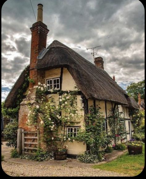 British Cottage, English Country Cottages, Woman Magazine, Stone Cottages, Small Cottages, Fairytale Cottage, Storybook Cottage, Cottage Exterior, Medieval Houses