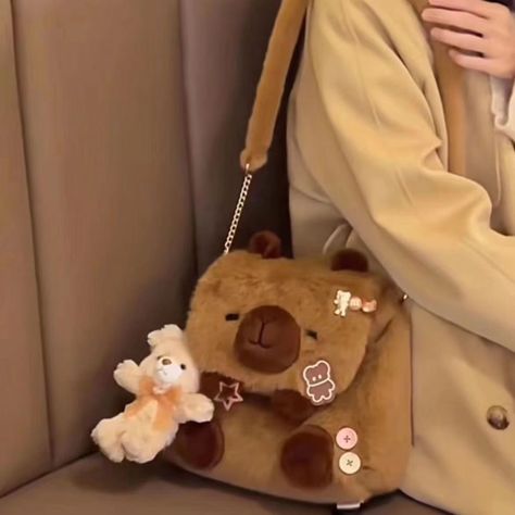 Bear bagpack 🌷 Dm to order Delivery within 4-7 weeks once preorders submitted . . . . #bag #kawaii #fypシ Blondie Lockes, Teddy Bear Bag, Teddy Bag, Cartoon Capybara, Doll Backpack, Animal Pattern, Bagpack, Bag Pattern, Fashion Inspiration