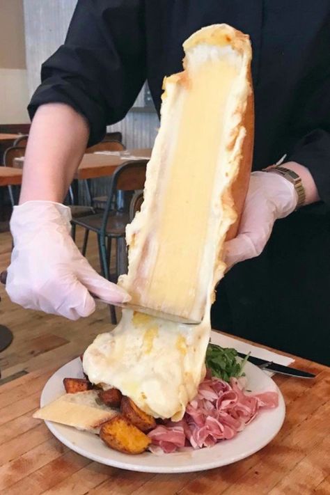 This Restaurant Serves Melted Cheese Wheels Scraped Right Onto Your Plate Raclette Restaurant, New York Restaurants, Cheese Wheel, Healthy Recipes Easy Snacks, Cheese Dishes, Restaurant New York, Fair Food Recipes, Melted Cheese, Wedding Food