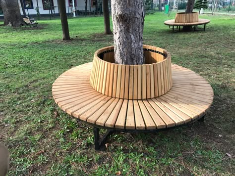 Have Inspiration Terrasse, Parklet Design, Curved Outdoor Benches, Metal Base Coffee Table, Tree Deck, Backyard Pool Ideas, Tree Bench, Eco Tourism, Glamping Tent