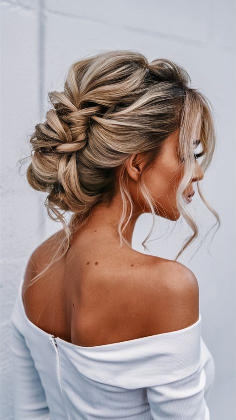 hairstyles#haircolor# Christmas Hairstyles Updo, Christmas Party Updo, Boho Updo Wedding, Holiday Party Updo, Hairstyles For Events Classy, Christmas Updo, Blonde Strands, Christmas Hair Ideas, Holiday Updo