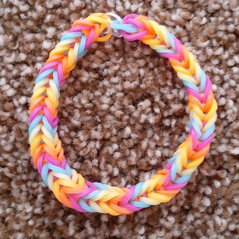 Rainbow Loom Ideas Tutorials, Preppy Rainbow Loom Bracelets Ideas, Preppy Rubber Band Bracelets, Rainbow Loom Bracelets Ideas, Rubber Band Bracelet Color Ideas, Loom Bracelets Ideas, Rubber Band Bracelet Ideas, Rainbow Loom Ideas, Rainbow Loom Fishtail