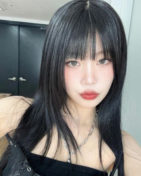 SOOJIN (@_seosootang) • Instagram photos and videos Seo Soojin, Soo Jin, Iconic Photos, Beauty Queens, G I Dle, Aesthetic Photo, Instagram Update, Korean Singer, Pretty People